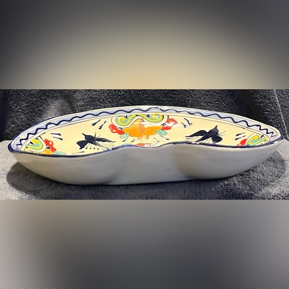 Stunning Talavera Puerto Vallarta Shallow Serving Bowl 9.5 x 7.25 in. - Picture 4 of 8